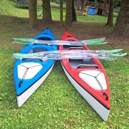 Dom Na Mazurach Zatoka Leśna Domek alpejski *